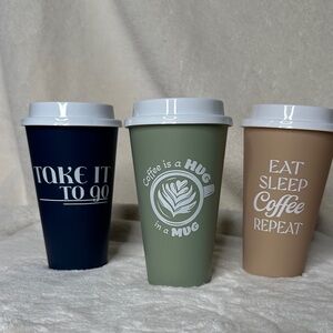 Take It To Go Coffee Cups Travel Set of 3 with 3 lids Navy Green White Tan NWOT